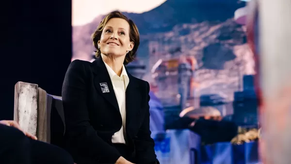 Sigourney Weaver op Grogu: Harten stelen bij Star Wars Celebration
