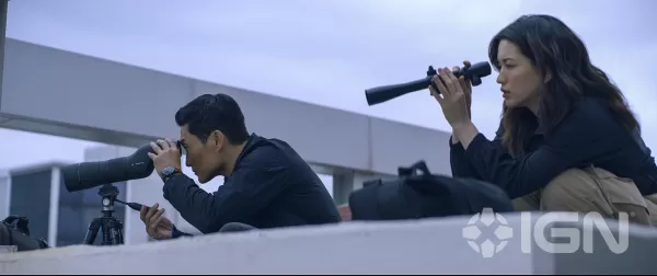 Piper Perabo in character